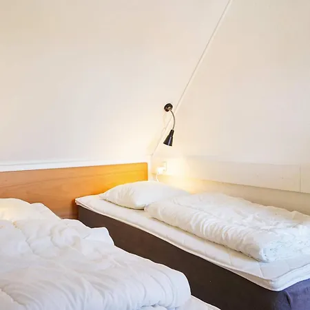Feriehus Lxxiv *